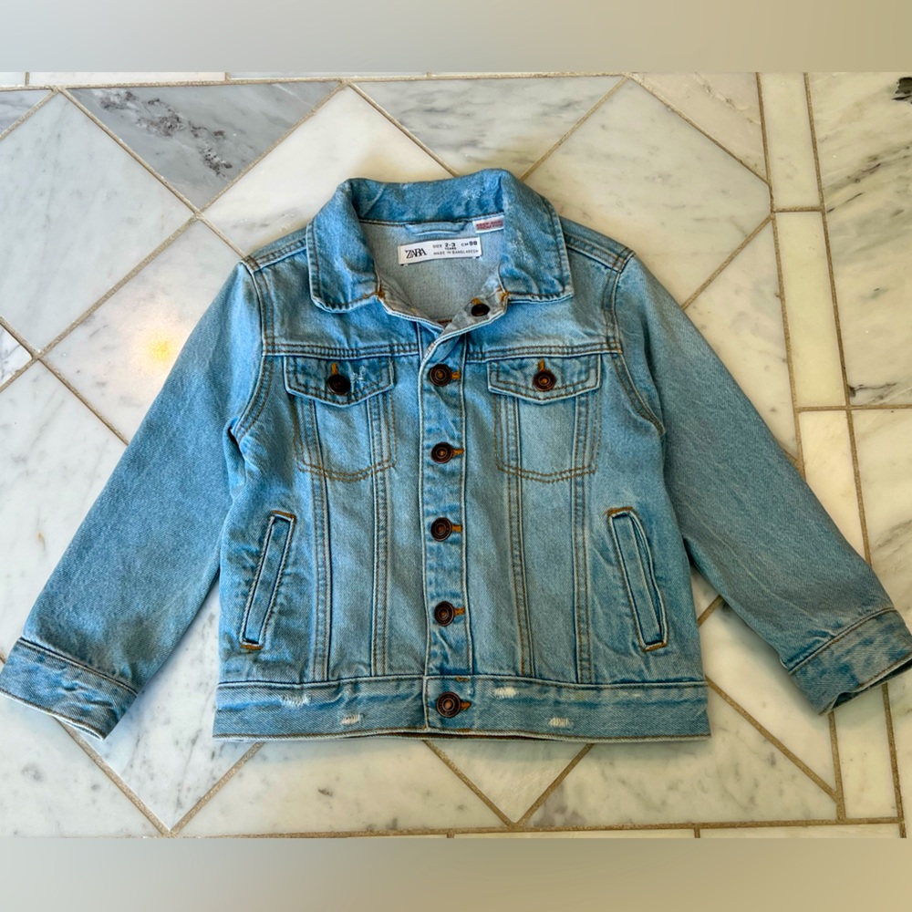 Zara Distressed Denim Jacket toddler boys size 2-3Y, light blue